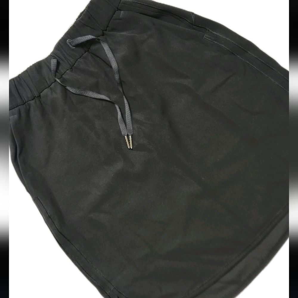 Lululemon On The Fly Skirt Black Women's 4 Athletic Wear Athleisure Fan Favorite - Picture 6 of 10